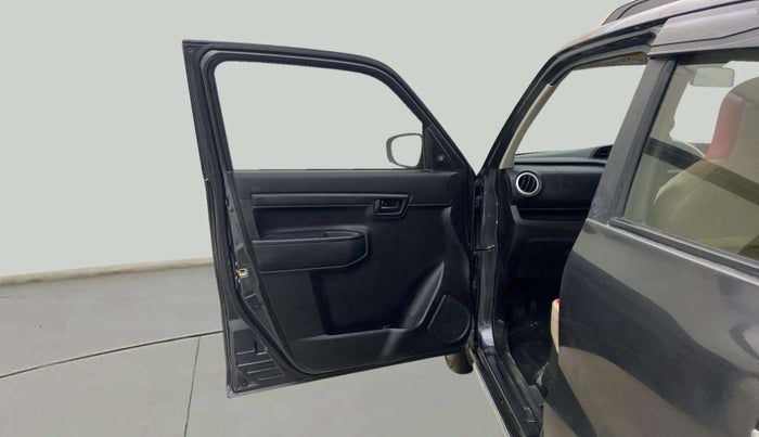 2020 Maruti S PRESSO VXI+, Petrol, Manual, 13,825 km, LHS Front Door