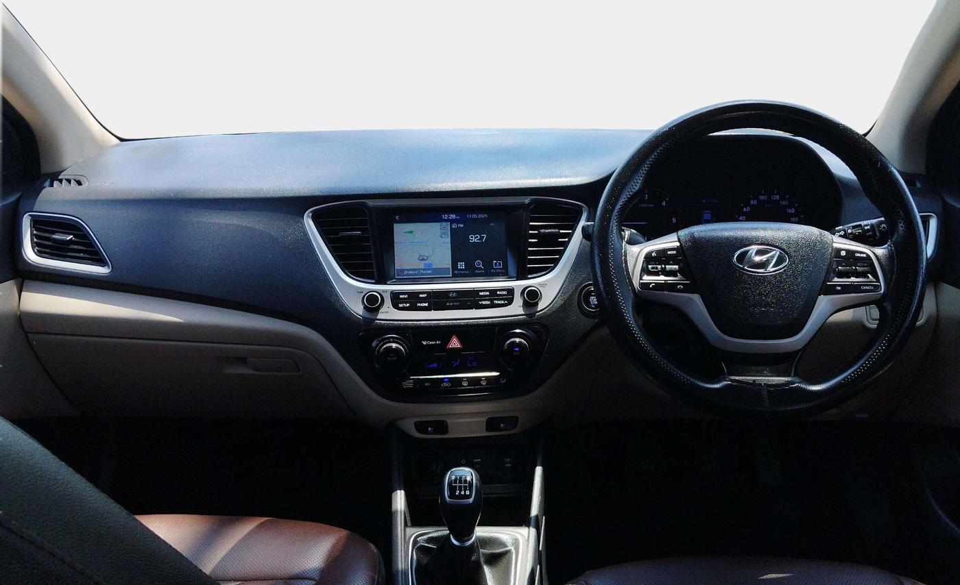 2018 Hyundai Verna 1.6 SX (O) CRDI MT, Diesel, Manual, 1,11,752 km, Dashboard