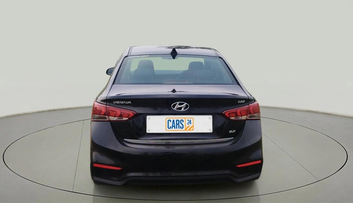 2018 Hyundai Verna 1.6 SX (O) CRDI MT, Diesel, Manual, 1,11,752 km, Back/Rear