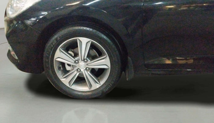 2018 Hyundai Verna 1.6 SX (O) CRDI MT, Diesel, Manual, 1,11,752 km, Left Front Wheel