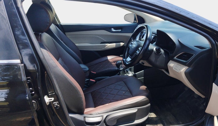 2018 Hyundai Verna 1.6 SX (O) CRDI MT, Diesel, Manual, 1,11,752 km, Right Side Front Door Cabin
