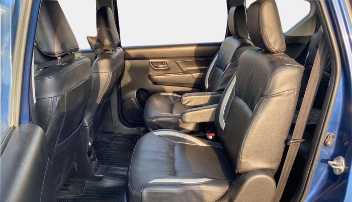2019 Maruti XL6 ZETA MT, Petrol, Manual, 47,911 km, Right Side Rear Door Cabin