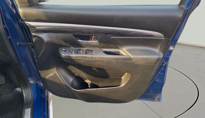 2019 Maruti XL6 ZETA MT, Petrol, Manual, 47,911 km, Driver Side Door Panels Control