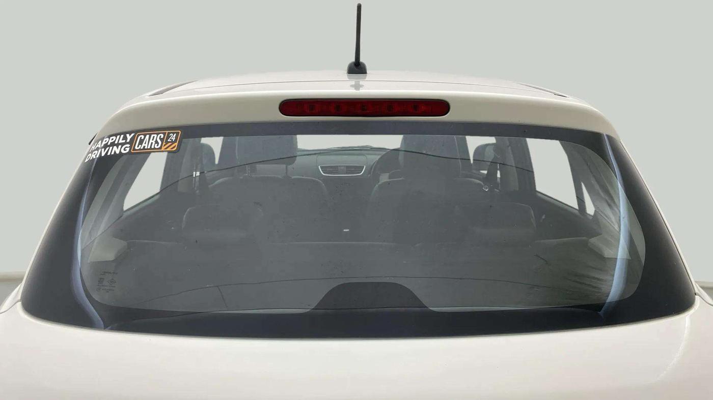 2017 Maruti Swift VXI, Petrol, Manual, 76,972 km, Rear Windshield