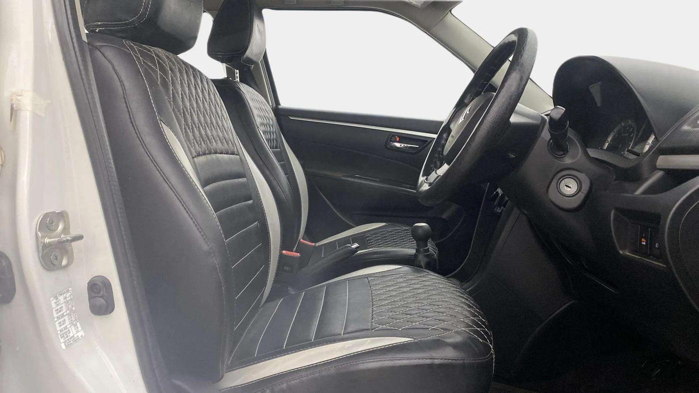 2017 Maruti Swift VXI, Petrol, Manual, 76,972 km, Right Side Front Door Cabin