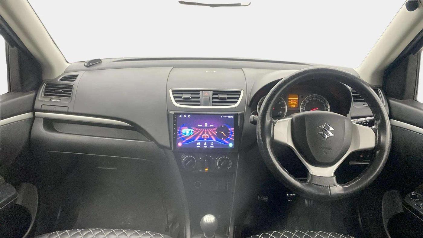 2017 Maruti Swift VXI, Petrol, Manual, 76,972 km, Dashboard