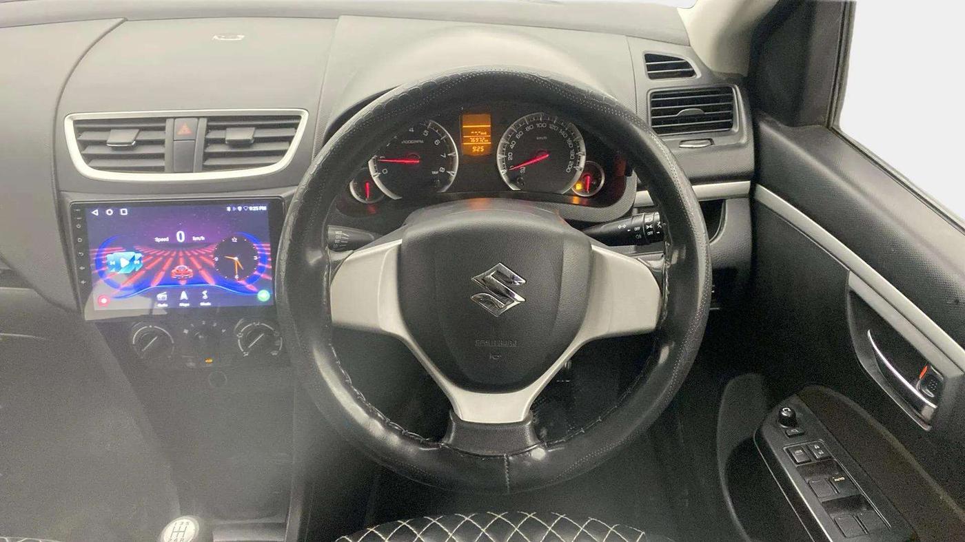 2017 Maruti Swift VXI, Petrol, Manual, 76,972 km, Steering Wheel Close Up