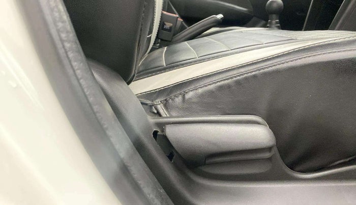 2017 Maruti Swift VXI, Petrol, Manual, 76,972 km, Driver Side Adjustment Panel