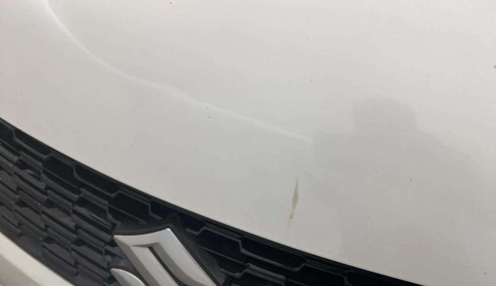 2017 Maruti Swift VXI, Petrol, Manual, 76,972 km, Bonnet (hood) - Minor scratches
