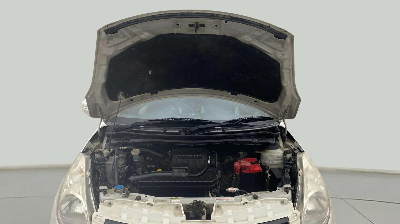 2017 Maruti Swift VXI, Petrol, Manual, 76,972 km, Open Bonet