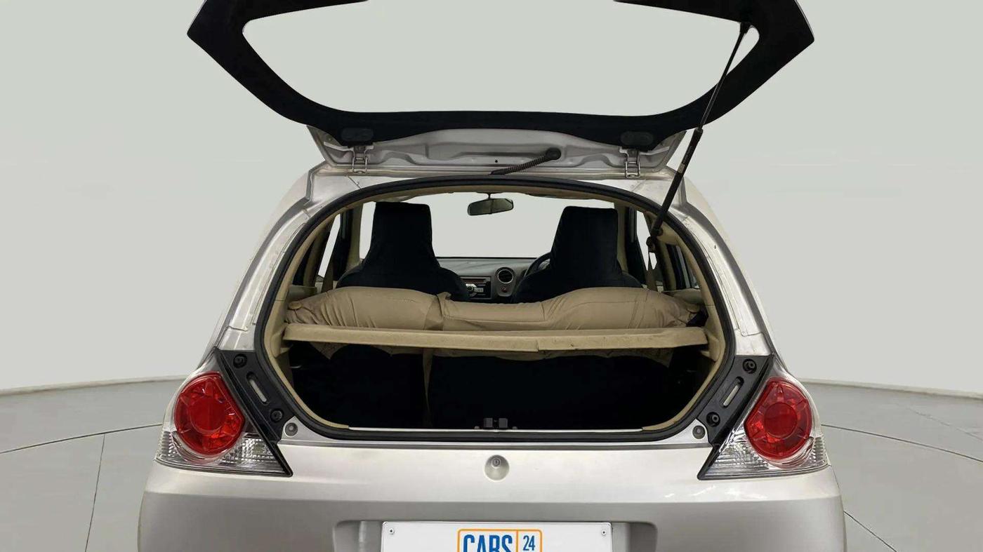 2013 Honda Brio S MT, Petrol, Manual, 34,218 km, Boot Open Zoomed View