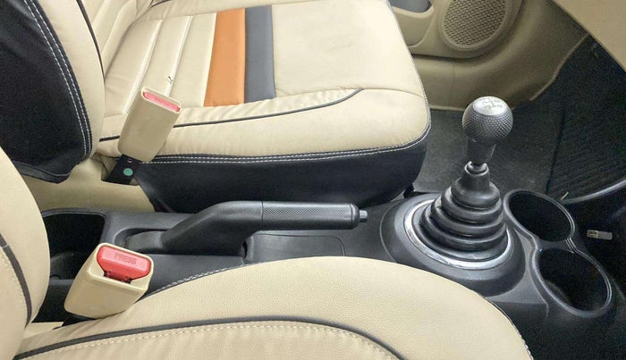 2013 Honda Brio S MT, Petrol, Manual, 34,218 km, Gear Lever