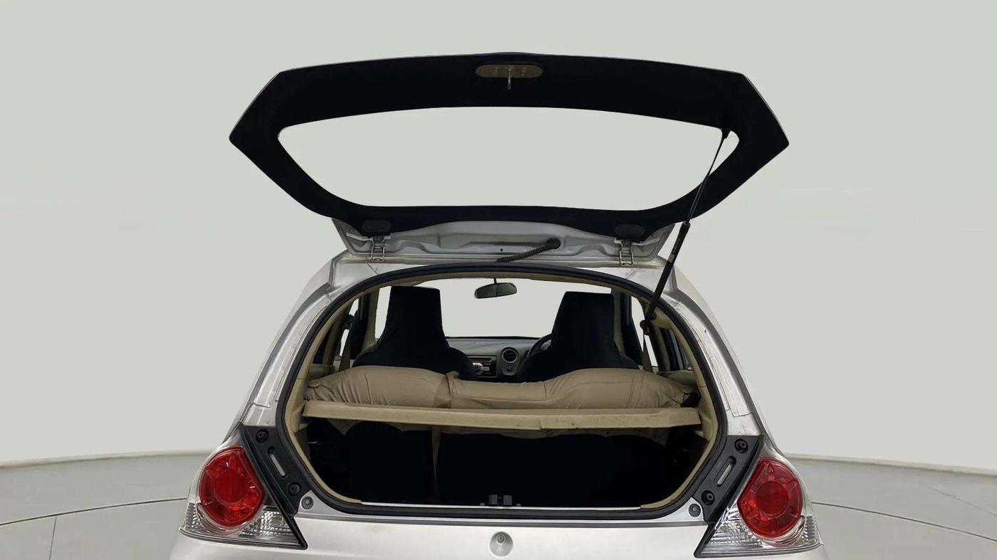 2013 Honda Brio S MT, Petrol, Manual, 34,218 km, Boot Door Open