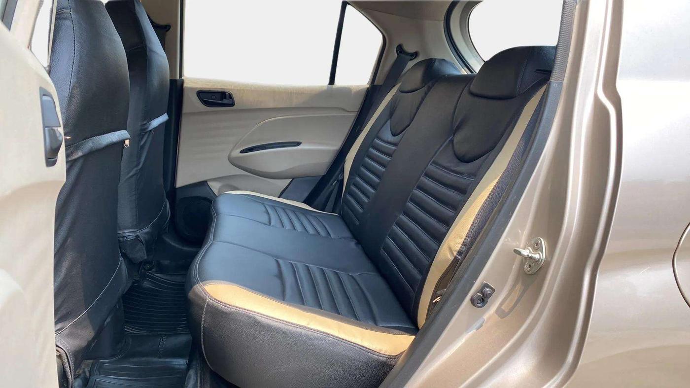2021 Hyundai NEW SANTRO MAGNA, Petrol, Manual, 21,978 km, Right Side Rear Door Cabin