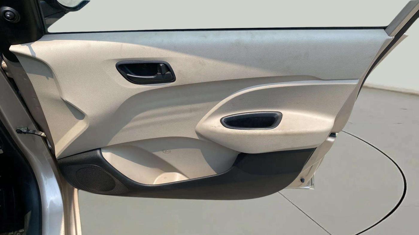 2021 Hyundai NEW SANTRO MAGNA, Petrol, Manual, 21,978 km, Driver Side Door Panels Control