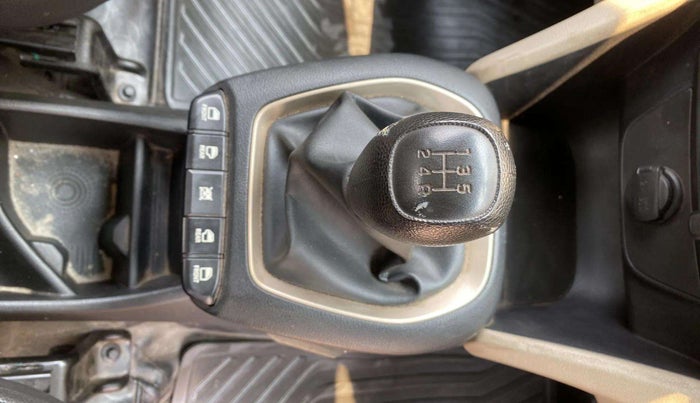 2021 Hyundai NEW SANTRO MAGNA, Petrol, Manual, 21,951 km, Gear Lever