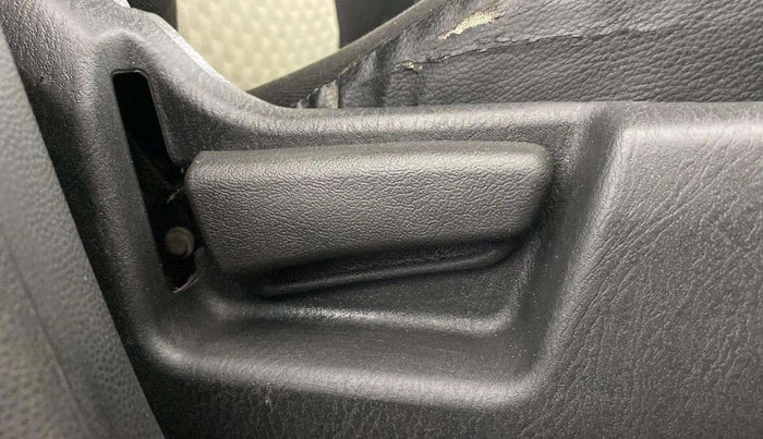 2020 Maruti Alto VXI, Petrol, Manual, 20,092 km, Driver Side Adjustment Panel