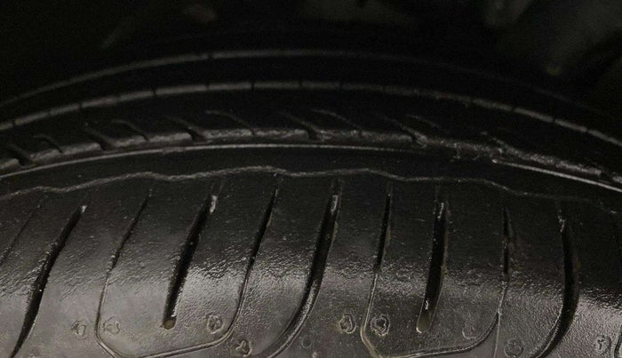 2018 Ford Ecosport TITANIUM 1.5L PETROL, Petrol, Manual, 74,258 km, Left Front Tyre Tread