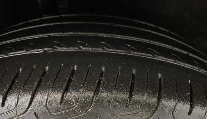 2018 Ford Ecosport TITANIUM 1.5L PETROL, Petrol, Manual, 74,258 km, Right Rear Tyre Tread