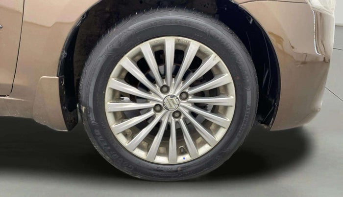 2018 Maruti Ciaz ALPHA 1.4 PETROL, Petrol, Manual, 60,361 km, Right Front Wheel