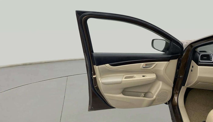 2018 Maruti Ciaz ALPHA 1.4 PETROL, Petrol, Manual, 60,361 km, LHS Front Door