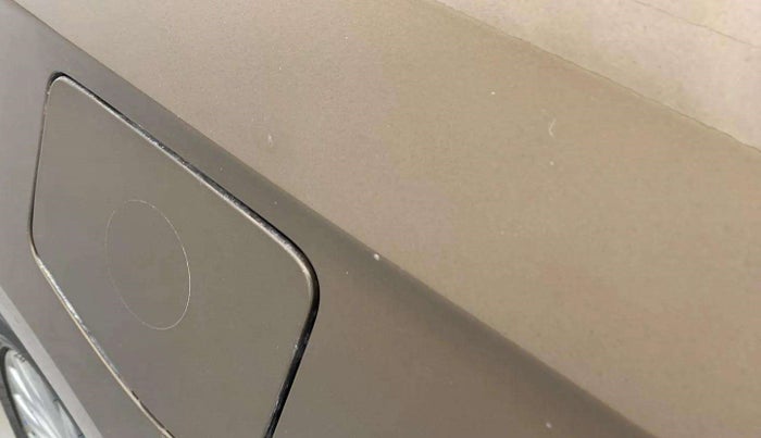 2018 Maruti Ciaz ALPHA 1.4 PETROL, Petrol, Manual, 60,361 km, Left quarter panel - Minor scratches