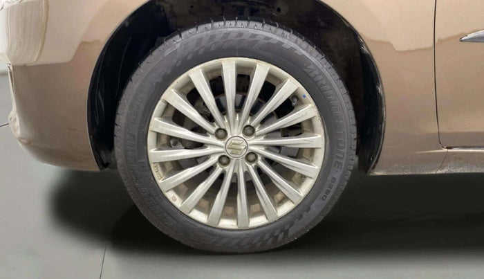 2018 Maruti Ciaz ALPHA 1.4 PETROL, Petrol, Manual, 60,361 km, Left Front Wheel
