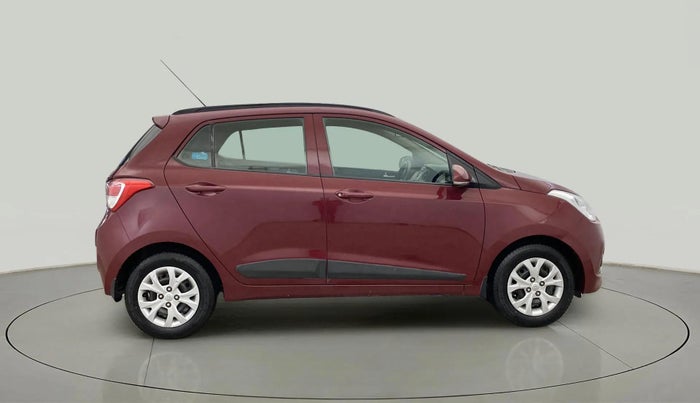 2016 Hyundai Grand i10 SPORTZ 1.2 KAPPA VTVT, Petrol, Manual, 39,805 km, Right Side View