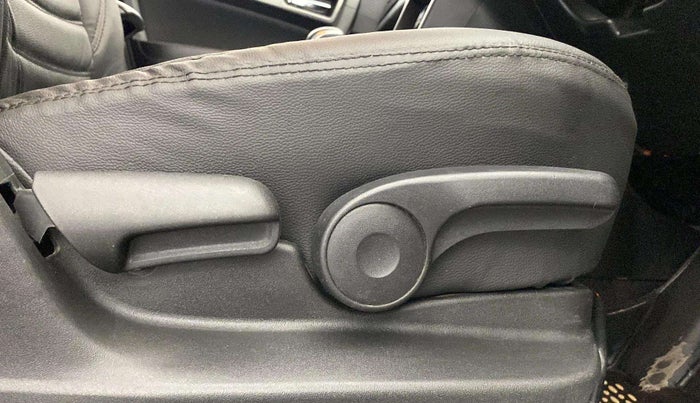 2019 Maruti Vitara Brezza ZDI PLUS AMT, Diesel, Automatic, 82,454 km, Driver Side Adjustment Panel