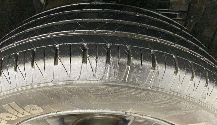 2019 Maruti Vitara Brezza ZDI PLUS AMT, Diesel, Automatic, 82,454 km, Right Front Tyre Tread
