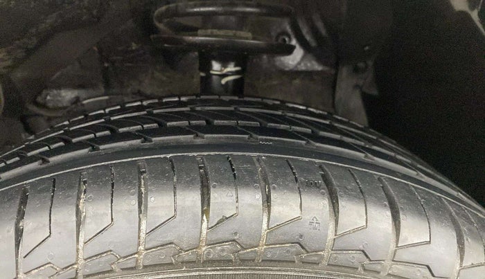 2018 Maruti Vitara Brezza VDI, Diesel, Manual, 79,055 km, Left Front Tyre Tread