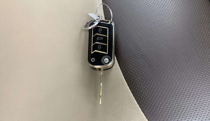 2022 Mahindra BOLERO NEO N 4, Diesel, Manual, 34,846 km, Key Close Up