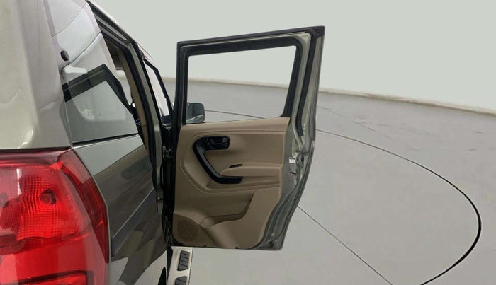 2022 Mahindra BOLERO NEO N 4, Diesel, Manual, 34,846 km, RHS Rear Door