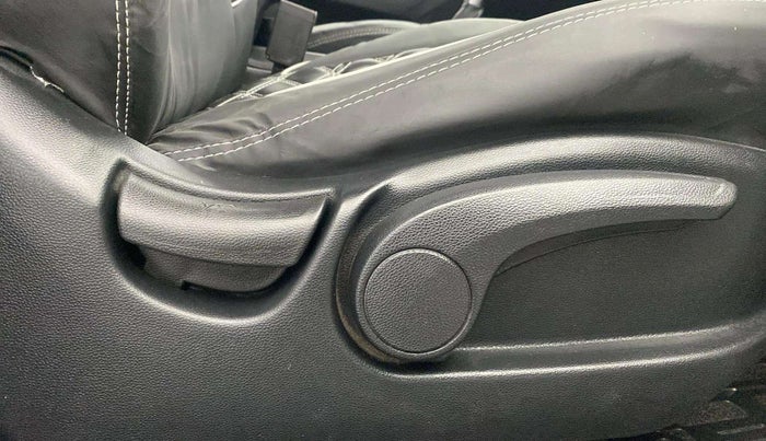 2018 Hyundai Creta SX AT 1.6 DIESEL, Diesel, Automatic, 93,610 km, Driver Side Adjustment Panel