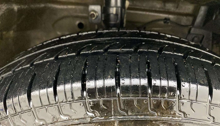 2017 Maruti Dzire VXI, Petrol, Manual, 54,376 km, Right Front Tyre Tread