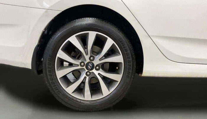 2014 Hyundai Verna FLUIDIC 1.6 VTVT SX OPT, Petrol, Manual, 99,145 km, Right Rear Wheel