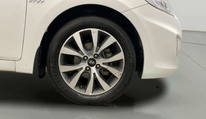 2014 Hyundai Verna FLUIDIC 1.6 VTVT SX OPT, Petrol, Manual, 99,145 km, Right Front Wheel
