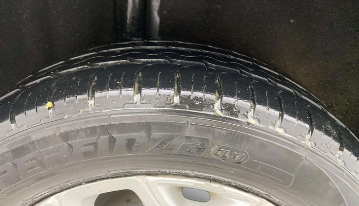 2016 Ford Ecosport TITANIUM 1.5L PETROL AT, Petrol, Automatic, 90,604 km, Right Rear Tyre Tread