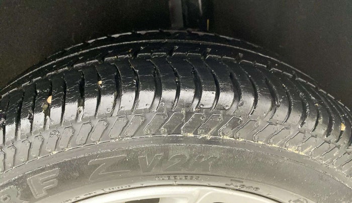 2016 Ford Ecosport TITANIUM 1.5L PETROL AT, Petrol, Automatic, 90,604 km, Left Rear Tyre Tread