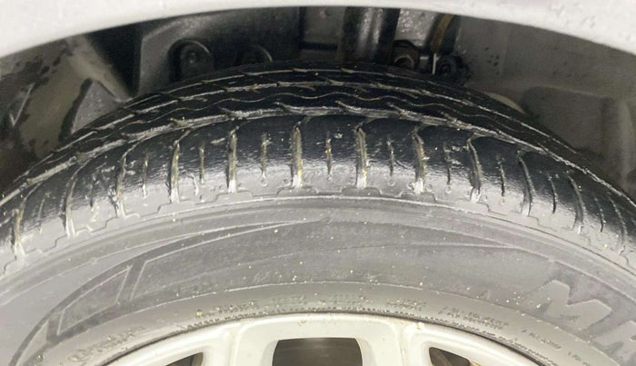 2016 Ford Ecosport TITANIUM 1.5L PETROL AT, Petrol, Automatic, 90,604 km, Left Front Tyre Tread