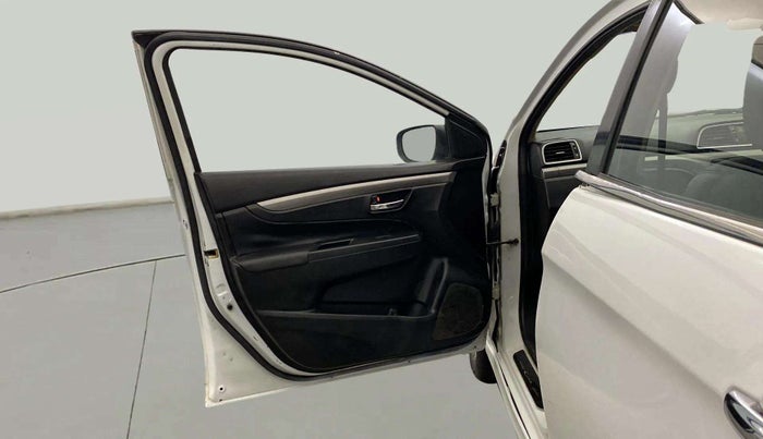 2016 Maruti Ciaz ZXI+ RS, CNG, Manual, 56,033 km, LHS Front Door