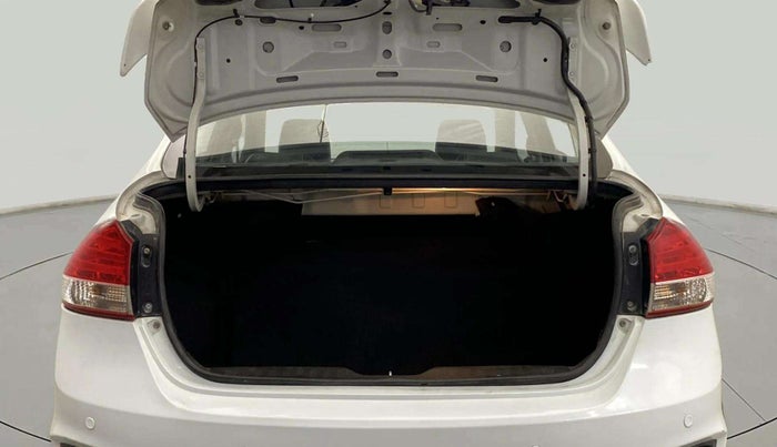2016 Maruti Ciaz ZXI+ RS, CNG, Manual, 56,033 km, Boot Door Open