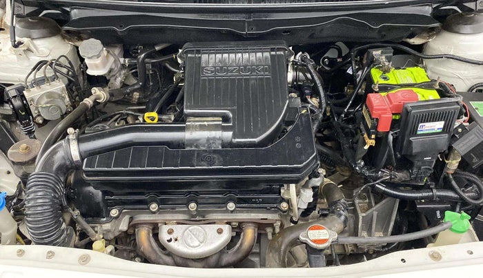 2016 Maruti Ciaz ZXI+ RS, CNG, Manual, 56,033 km, Engine View