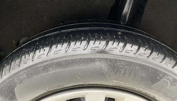 2019 Maruti Baleno DELTA PETROL 1.2, CNG, Manual, 74,824 km, Left Rear Tyre Tread