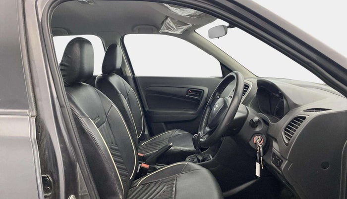 2017 Maruti Vitara Brezza VDI (O), Diesel, Manual, 96,173 km, Right Side Front Door Cabin
