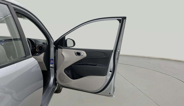 2020 Hyundai AURA SX 1.2, Petrol, Manual, 12,085 km, RHS Front Door