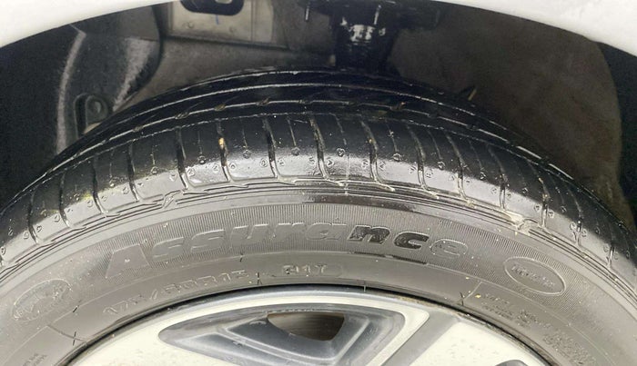 2020 Hyundai AURA SX 1.2, Petrol, Manual, 12,085 km, Left Front Tyre Tread