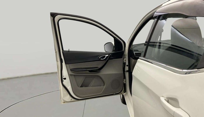 2019 Tata Tiago XZ PETROL, Petrol, Manual, 37,845 km, LHS Front Door