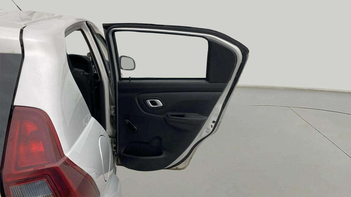 2021 Datsun Redi Go T(O) 1.0, Petrol, Manual, 51,200 km, RHS Rear Door