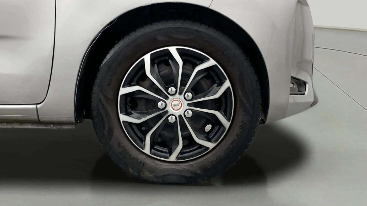 2021 Datsun Redi Go T(O) 1.0, Petrol, Manual, 51,200 km, Right Front Wheel